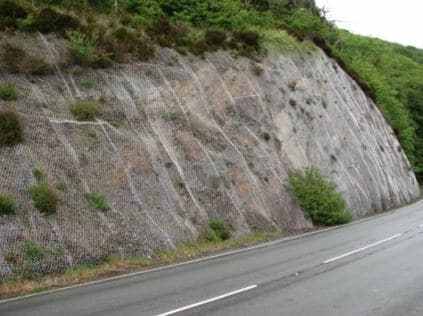 Sạt lở đất là gì ? thực trạng và tình hình sạt lở đất ở Việt Nam.