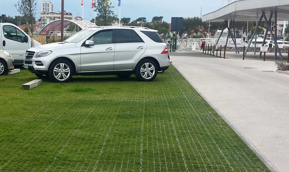 Tấm nhựa thoát nước trồng cây