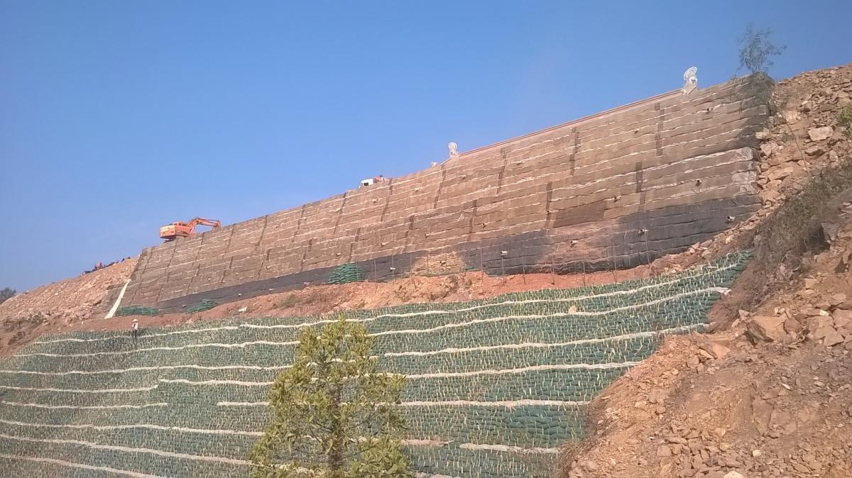 ô địa kỹ thuật geocell neoweb