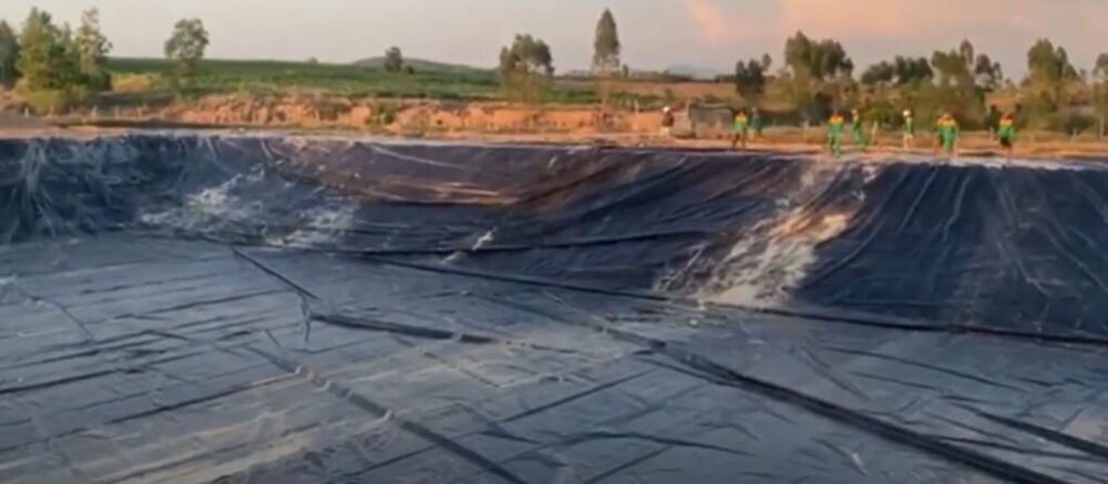 Hầm Biogas Phủ Bạt HDPE Giải Pháp Bảo Vệ Môi Trường Cho Nông Nghiệp Việt Nam 10 Hầm Biogas Phủ Bạt Nhựa HDPE Giải Pháp Tiết Kiệm Năng Lượng Cho Nông Nghiệp Việt Nam