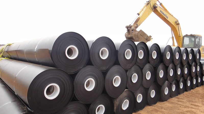 Thi công hầm biogas bằng màng HDPE giá rẻ