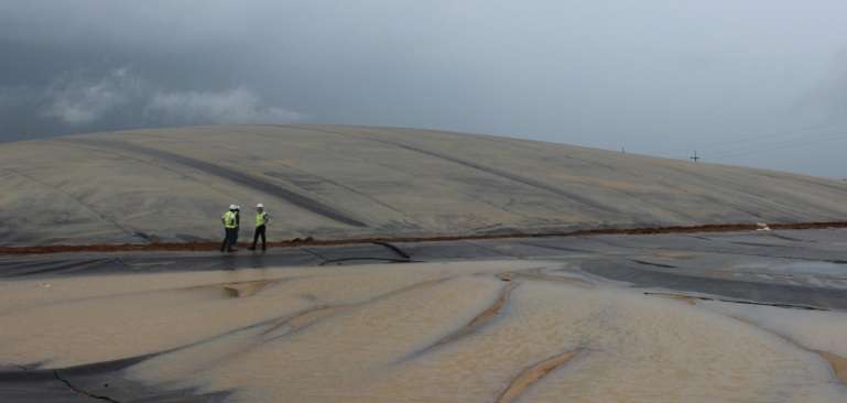 Thi công hầm biogas bằng màng HDPE giá rẻ