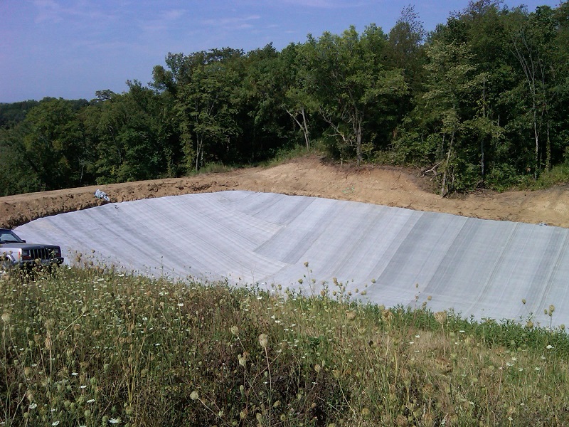 Màng chống thấm Bentonite GCL Đặc tính kỹ thuật, ứng dụng và giá thành tại Việt Nam