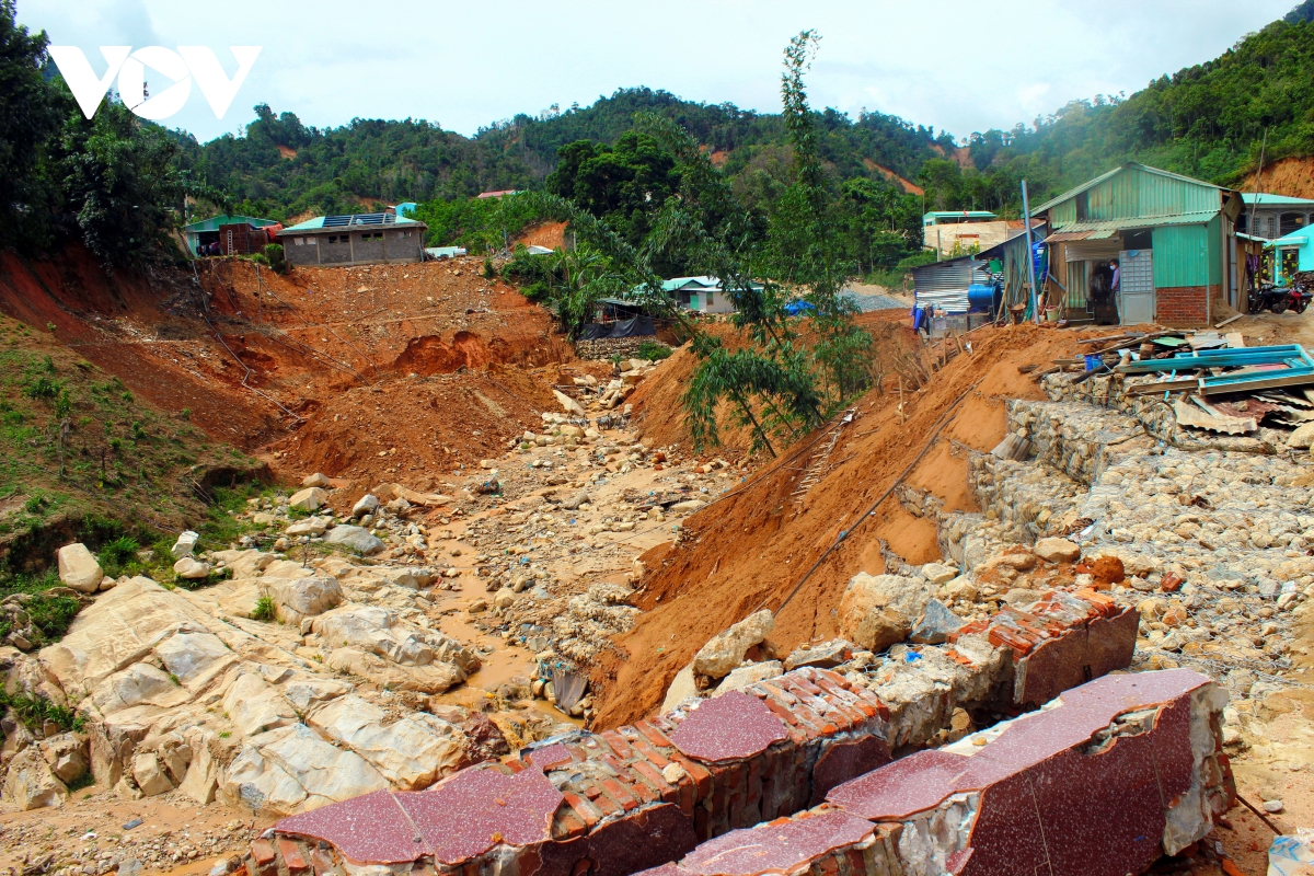Sạt lở đất ở miền Trung Chi tiết và giải pháp