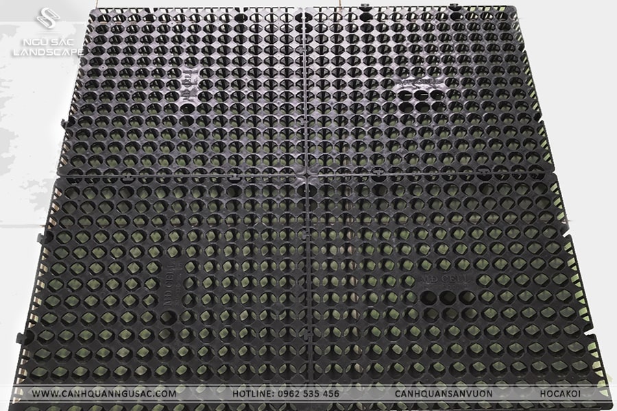 Vỉ nhựa thoát nước hồ bơi Thông tin cần biết và các lợi ích