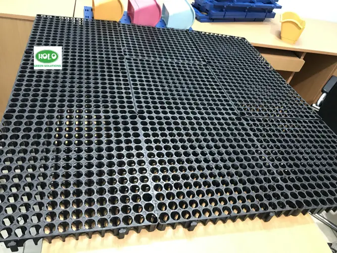Vỉ thoát nước trồng cây trên mái Cách giải quyết hoàn hảo vấn đề thoát nước cho khu vườn trên mái