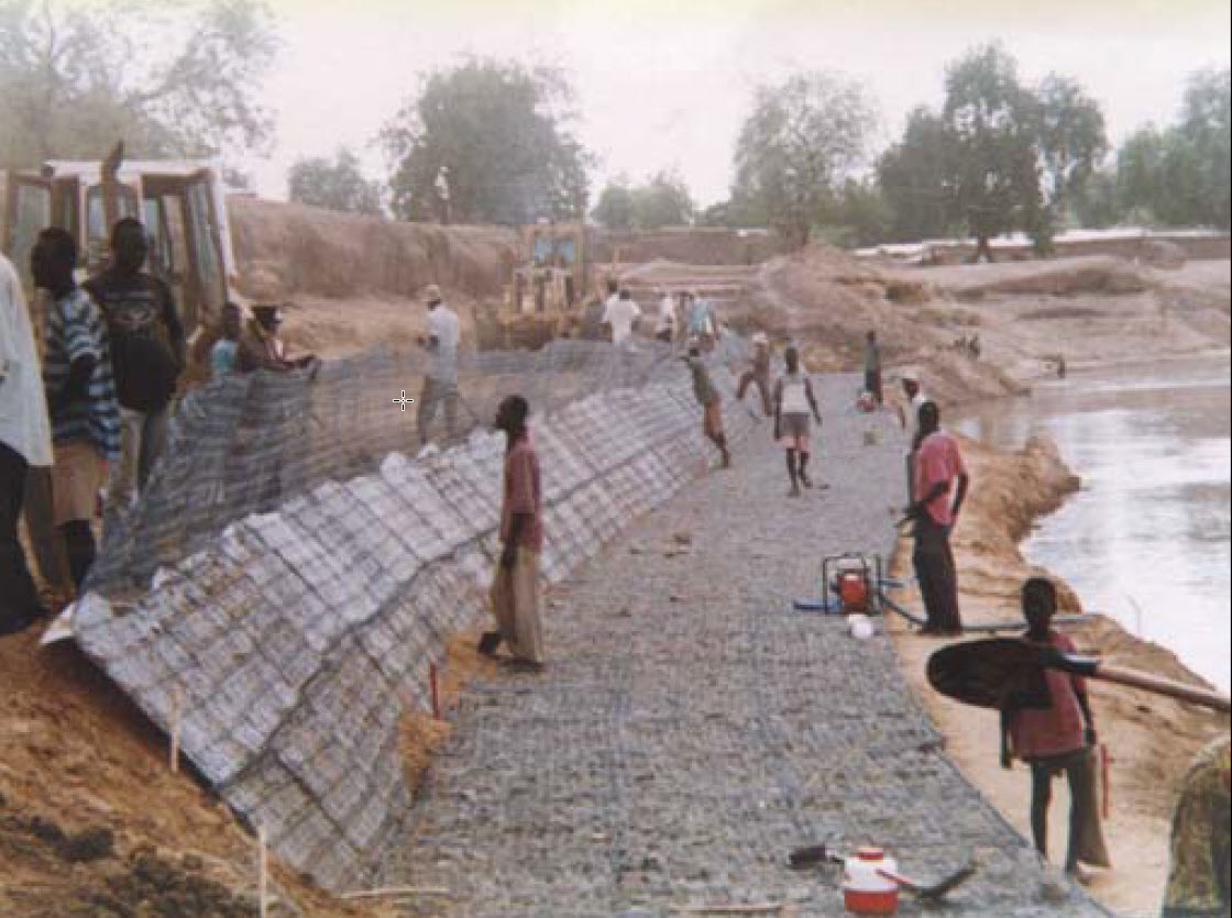 Bảo Vệ Bờ Sông Longone tại Kousseri, Cameroon