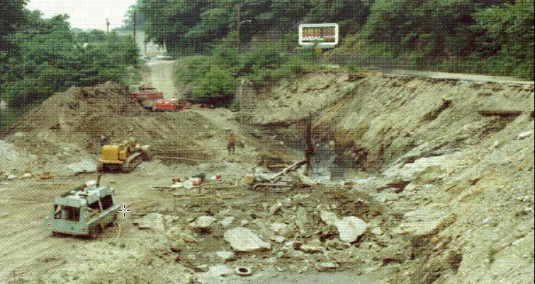 Bức Tường Rọ Đá Tại Đường Falls, Baltimore: Giải Pháp Bền Vững Cho Bảo Vệ Sông Ngòi