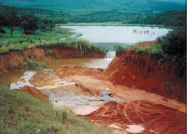 Bảo Vệ Đập Molodzwi, Limpopo, Nam Phi: Một Giải Pháp Bền Vững cho Kiểm Soát Lũ và Xói Mòn