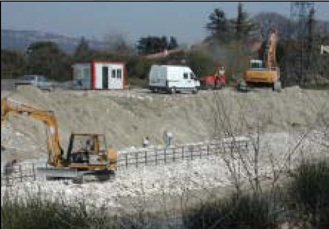 Giải Pháp Bảo Vệ Bờ Sông Lez tại Bollène nước Pháp: Một Phân Tích Kỹ Thuật