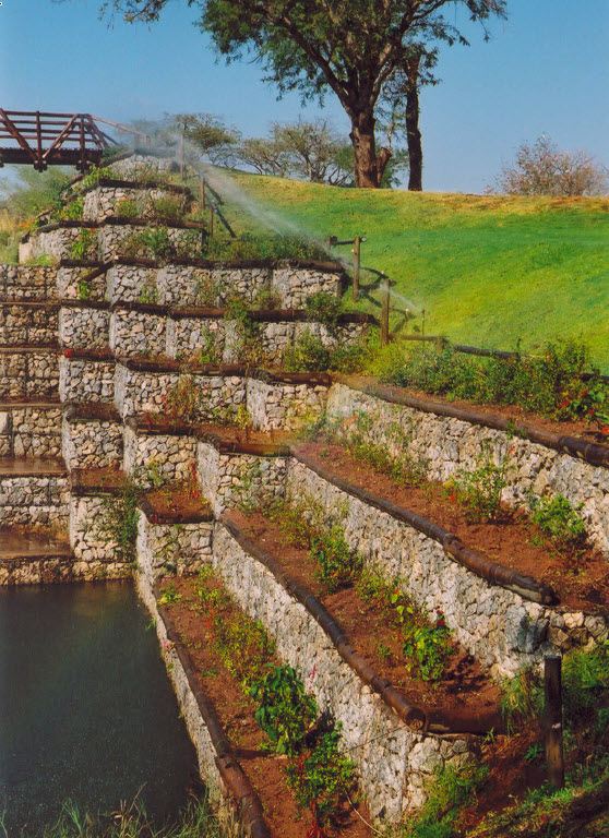 Giải Pháp Bảo Vệ Đập Hippo Tại Sabi River Sun, Mpulanga, Nam Phi: Một Công Trình Bền Vững và Hiệu Quả