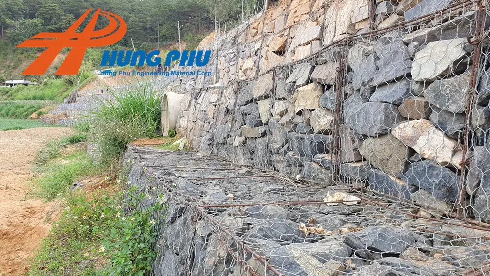 Rọ đá dây đan bọc nhựa PVC