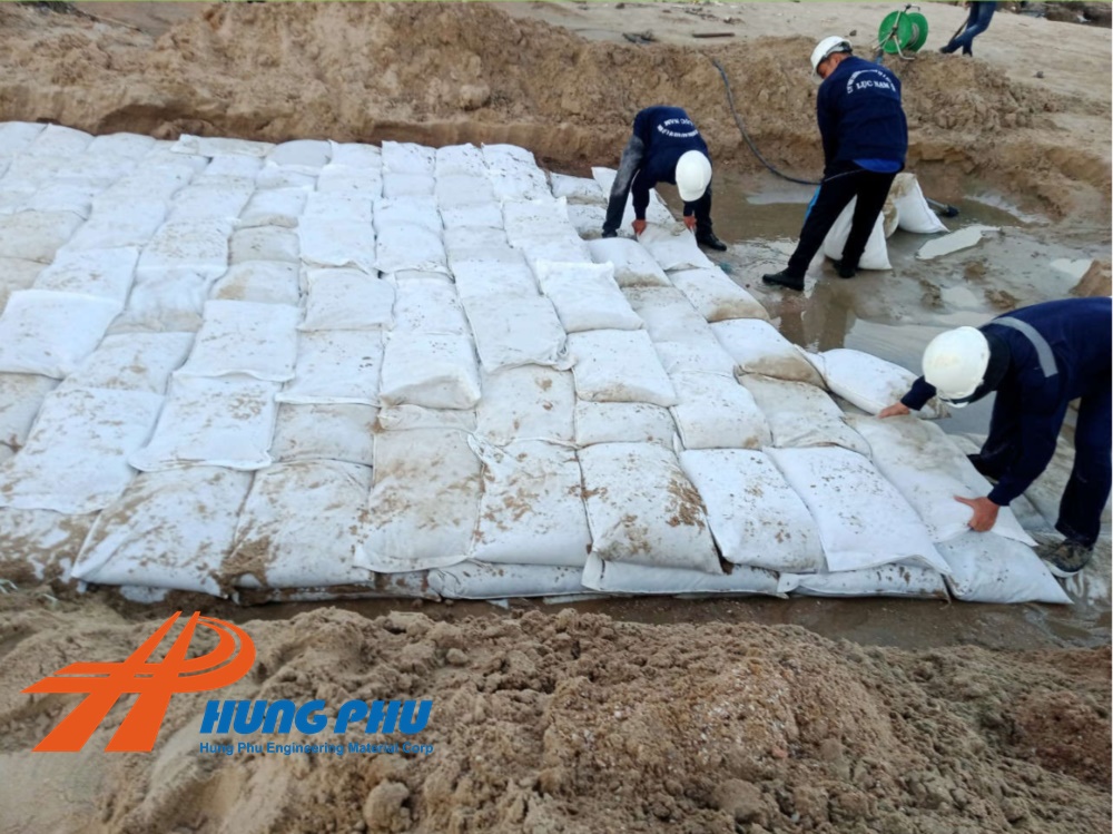 Giá vải địa kỹ thuật không dệt - Báo giá tham khảo từ công ty Hưng Phú