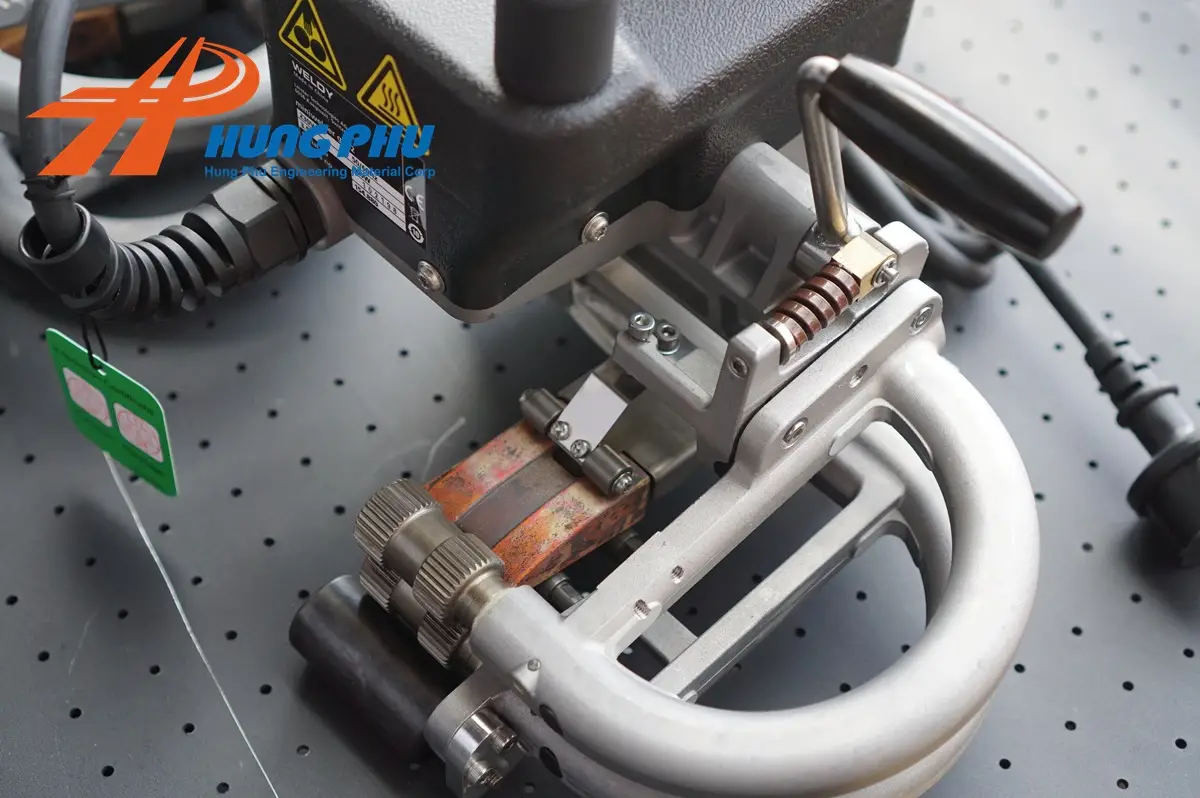 Máy hàn bạt nuôi tôm