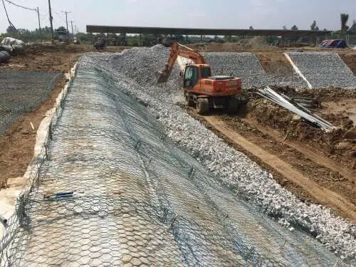 Rọ đá dây đan bọc nhựa PVC