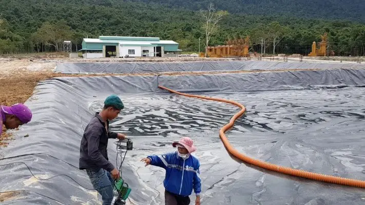 Thi Công Bạt Lót Hồ Giải Pháp Hiện Đại Cho Nuôi Trồng Thủy Sản Bền Vững