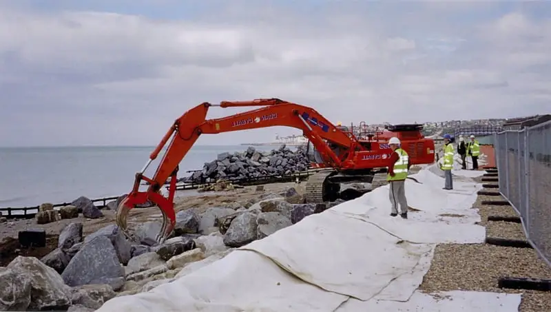 Bố trí vải địa kỹ thuật không dệt trong công trình kè