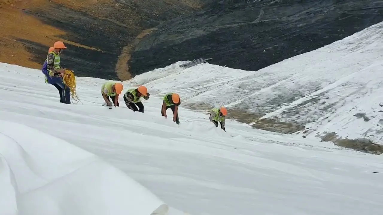 Khi nào cần sử dụng vải địa - Giải pháp cho nền đất yếu?