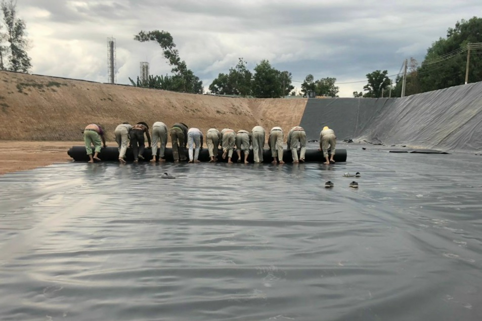 Màng chống thấm HDPE liên kết bằng vòng đệm đàn hồi