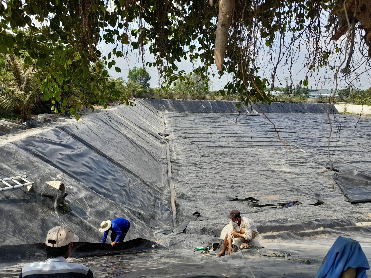 Thiết bị hàn màng HDPE